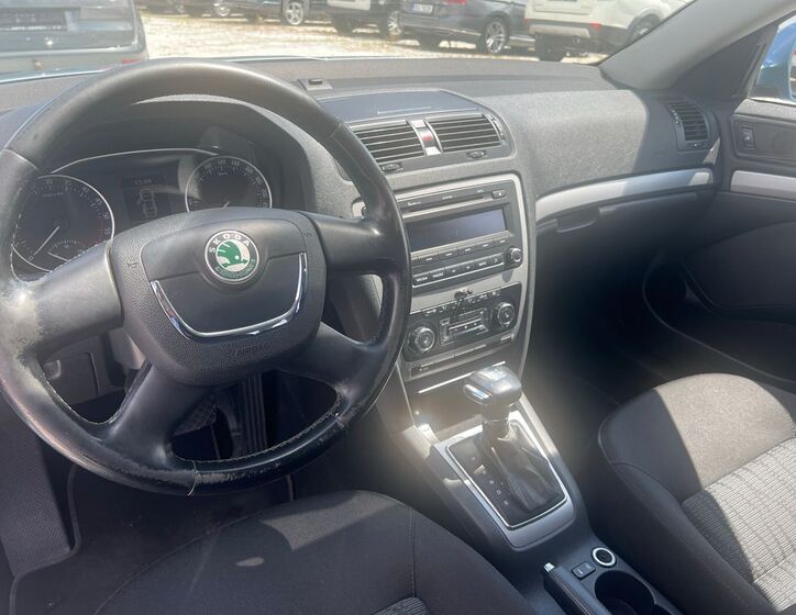 Škoda Octavia 10