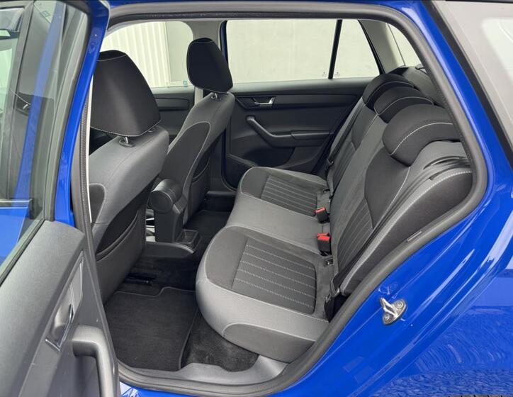 Škoda Fabia 19