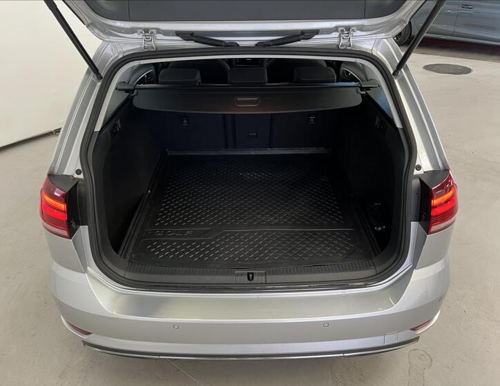 Volkswagen Golf 31