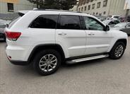Jeep Grand Cherokee 12