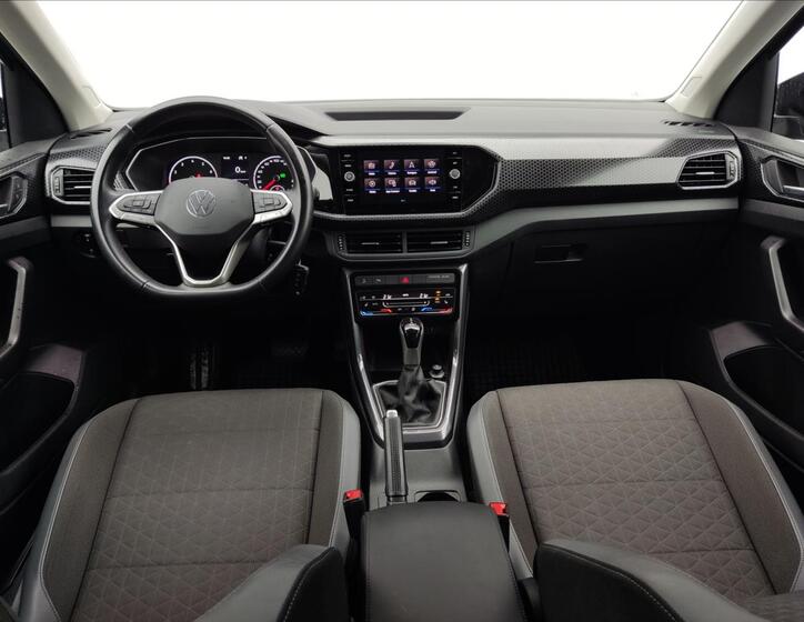 Volkswagen T-Cross 5