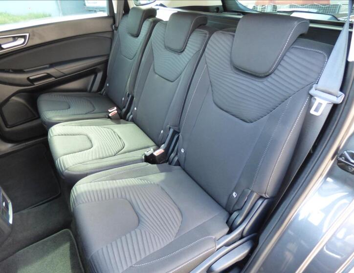 Ford S-MAX 40