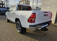 Toyota Hilux 2