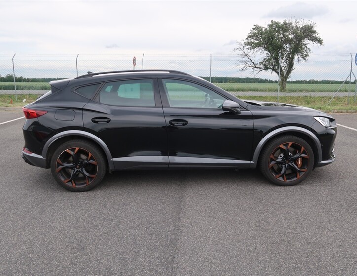 Cupra Formentor 7