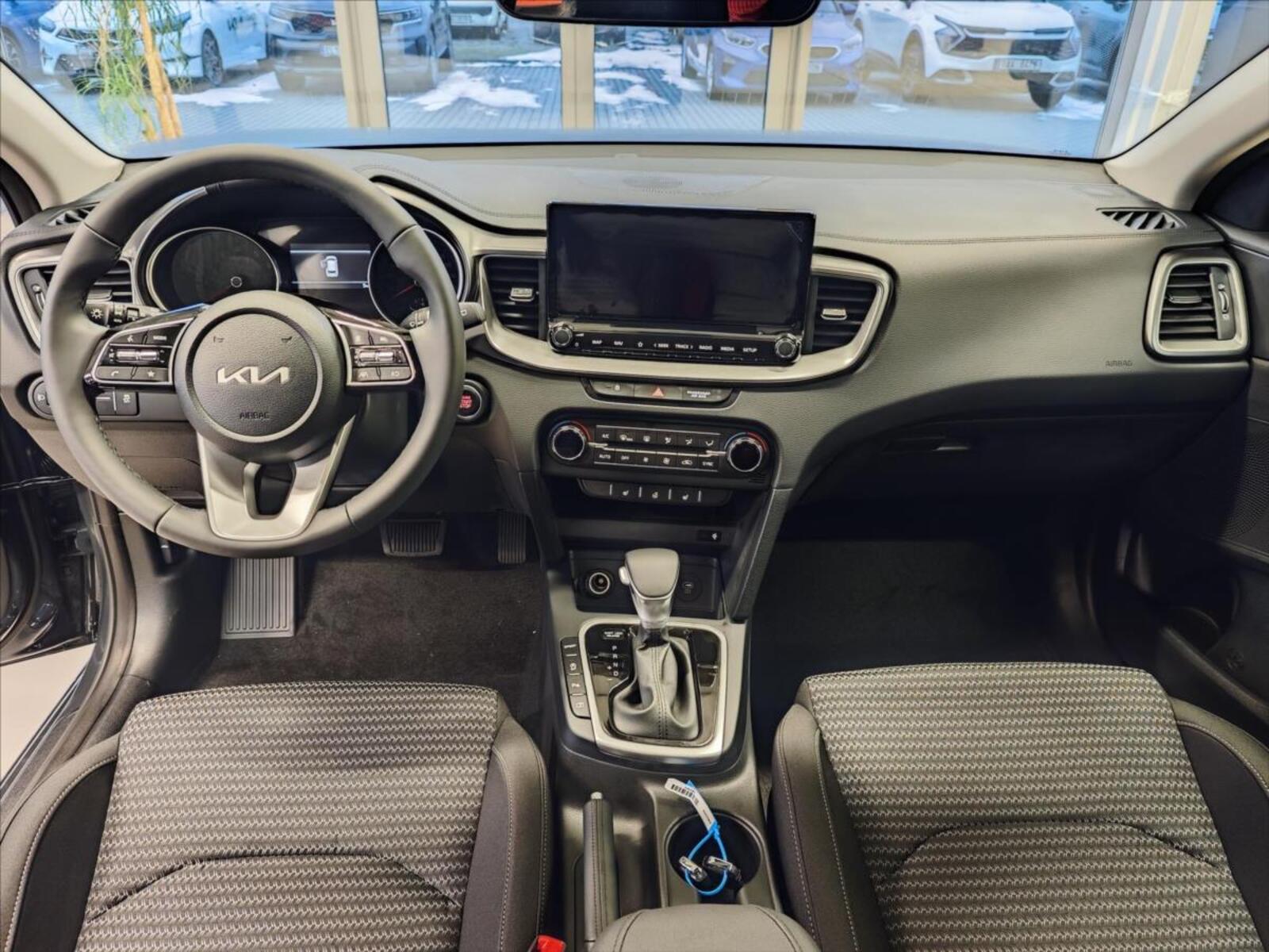 KIA Ceed 11
