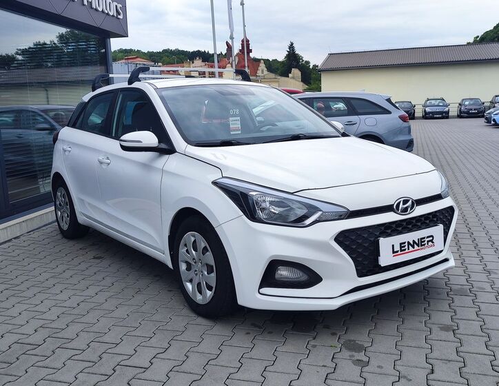 Hyundai i20 3