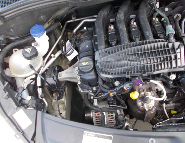 Peugeot 208 29
