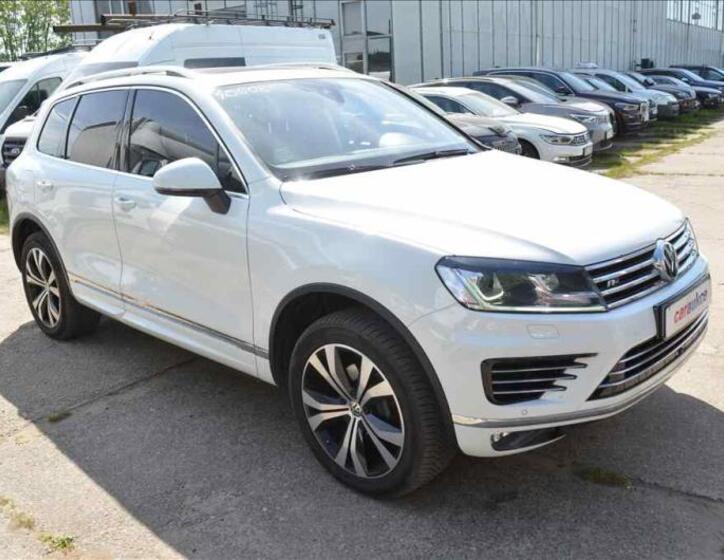 Volkswagen Touareg 3