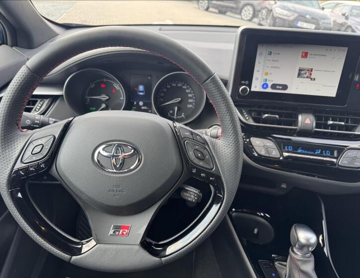 Toyota C-HR 9