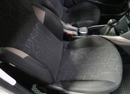 Peugeot 2008 13