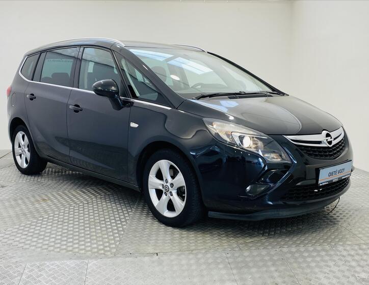 Opel Zafira 25
