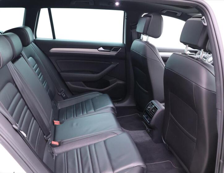 Volkswagen Passat 14