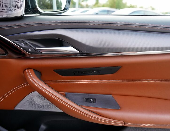 BMW M5 24