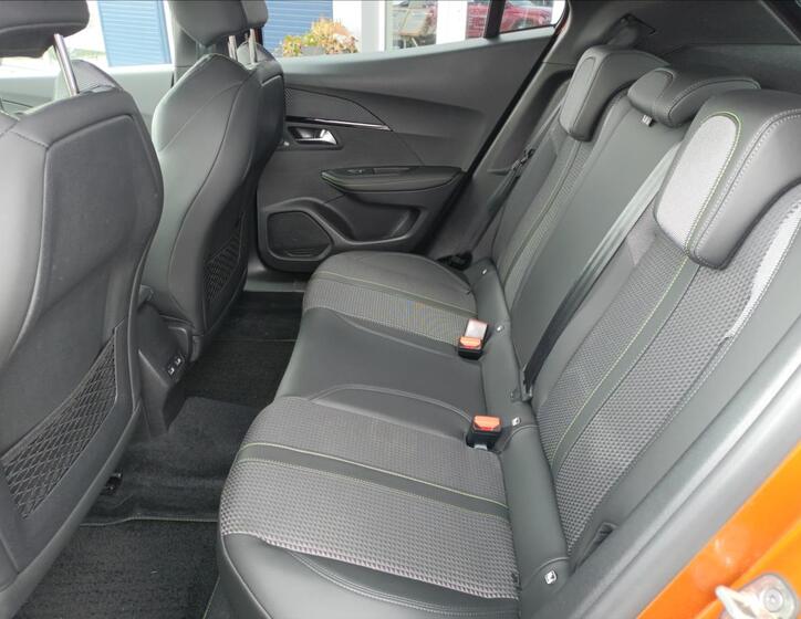 Peugeot 2008 11