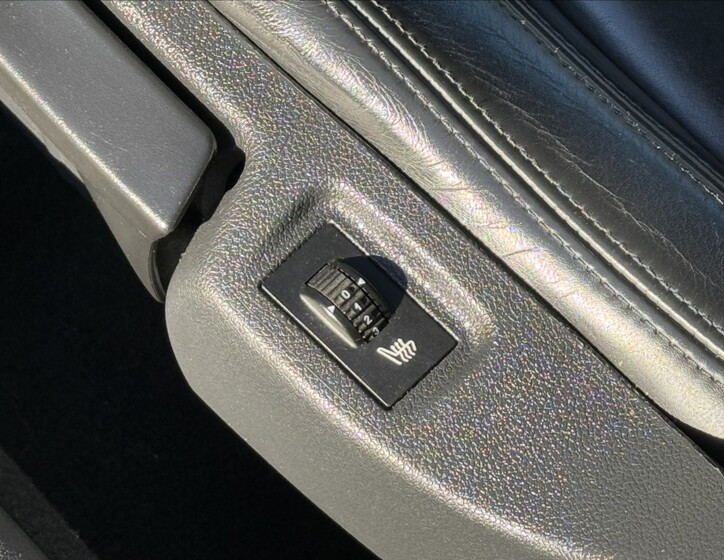 Peugeot RCZ 11
