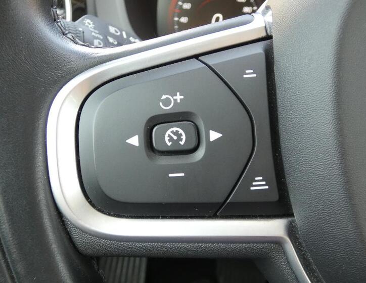 Volvo XC60 11