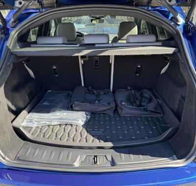 Jaguar E-Pace 10