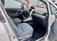 Toyota Verso 20