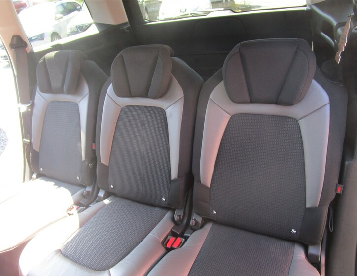 Citroën Grand C4 Picasso 31