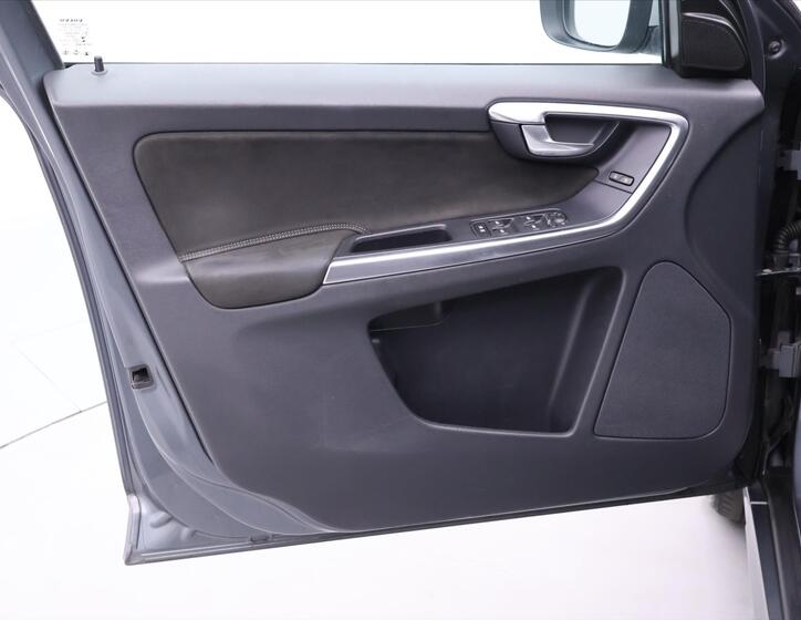 Volvo XC60 10