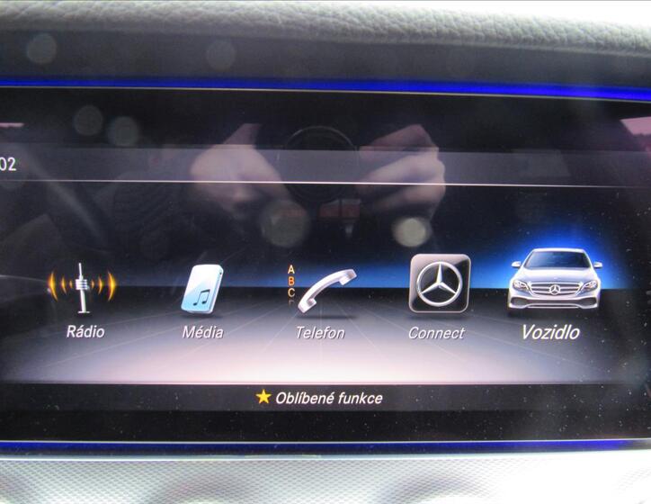 Mercedes-Benz Třídy E 17