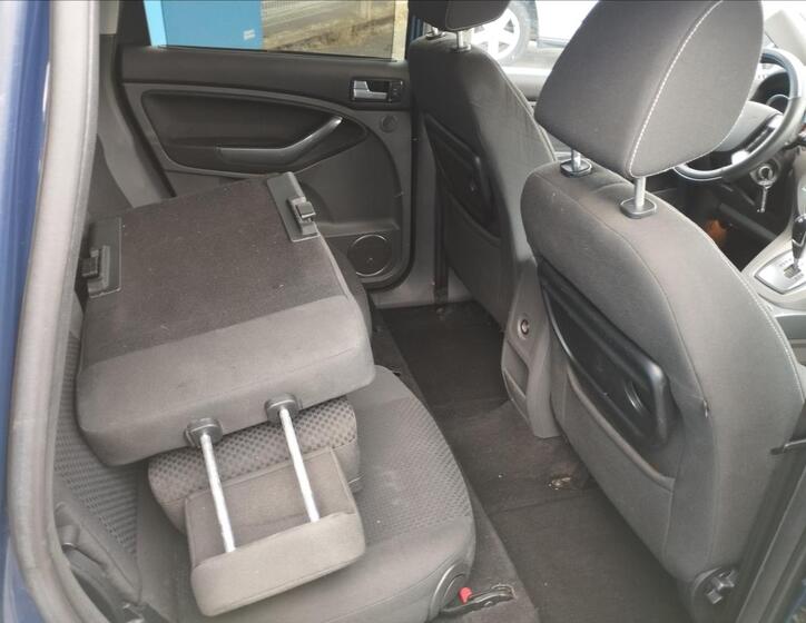 Ford C-MAX 9