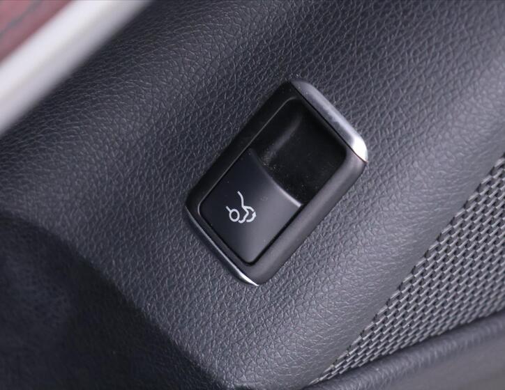 Mercedes-Benz CLA 19