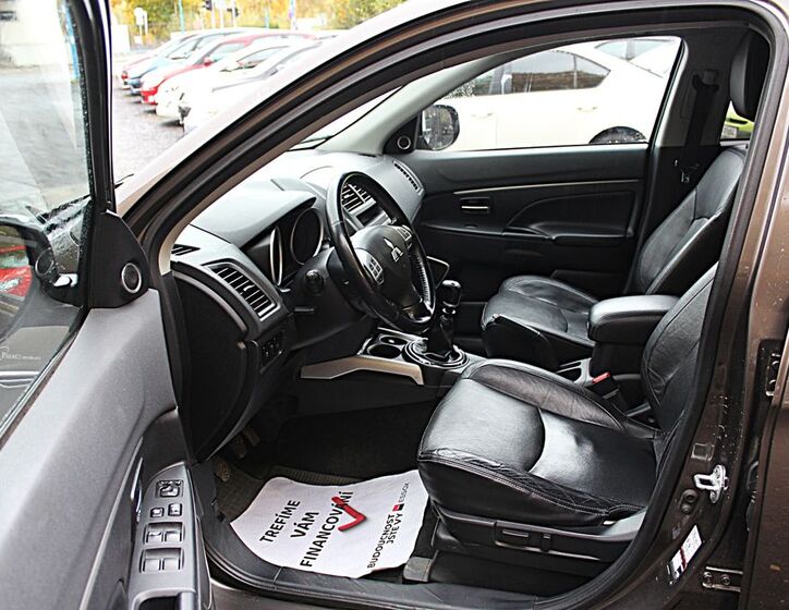 Mitsubishi ASX 8