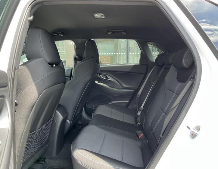 Hyundai i30 10