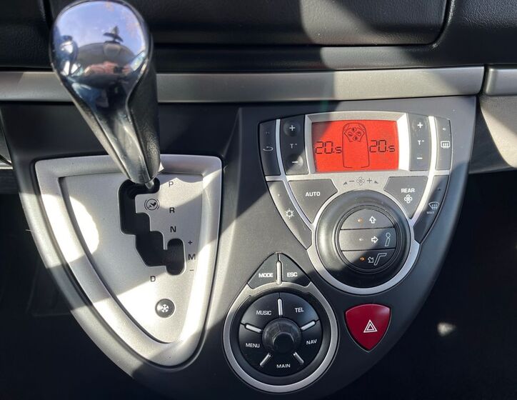 Peugeot 807 15