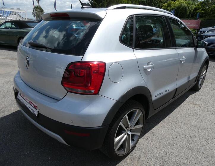 Volkswagen Polo 10
