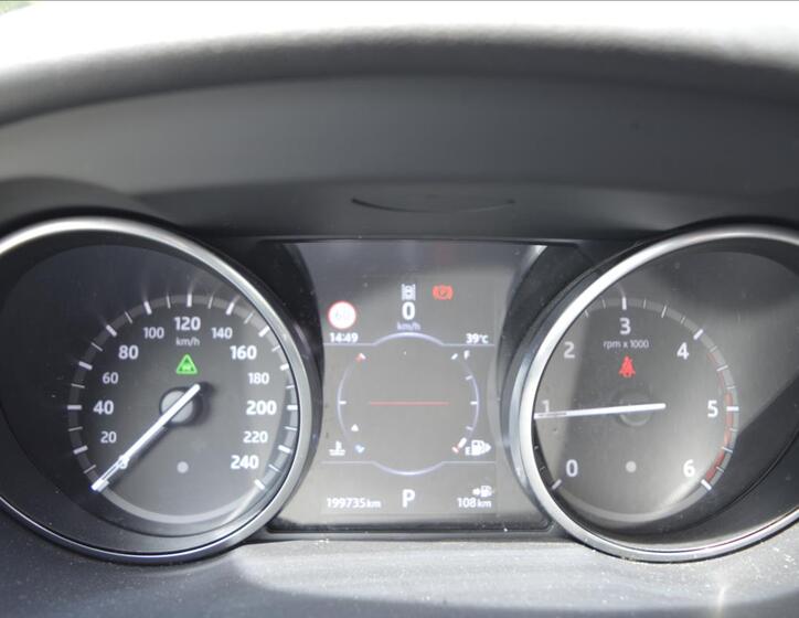 Land Rover Discovery Sport 18