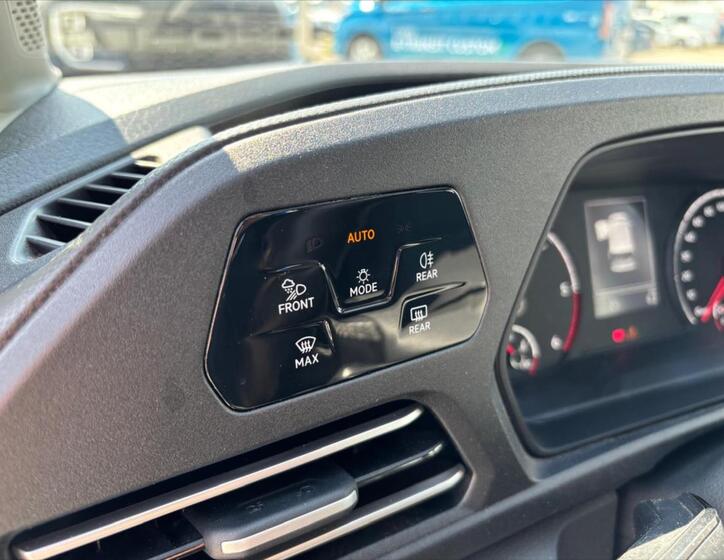 Volkswagen Caddy 24