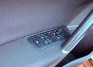 Volkswagen Golf 12