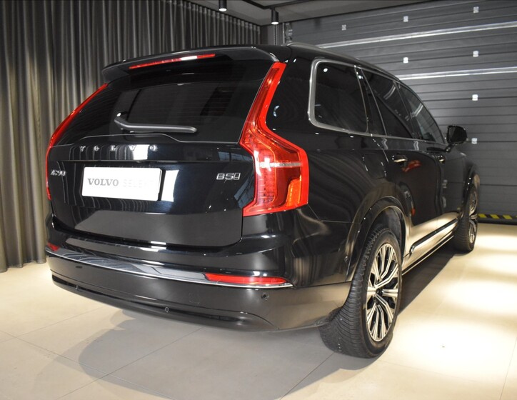 Volvo XC90 4