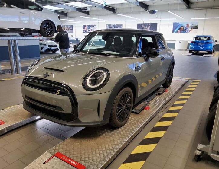 Mini Cooper 1