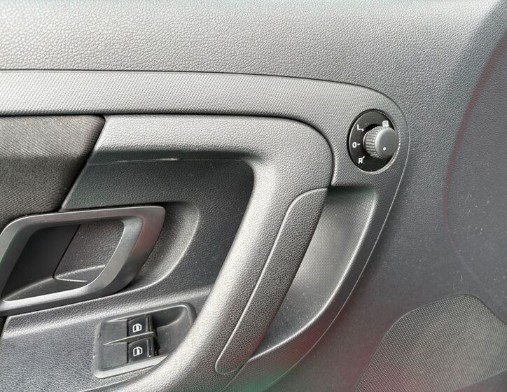 Škoda Roomster 12