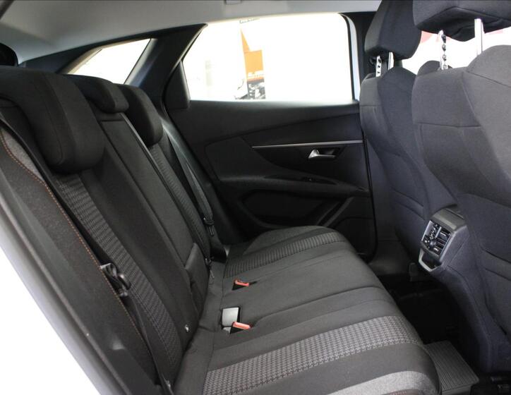 Peugeot 3008 13