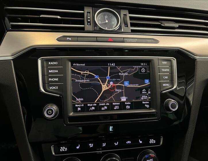 Volkswagen Passat 10