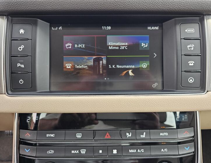 Jaguar XF 29