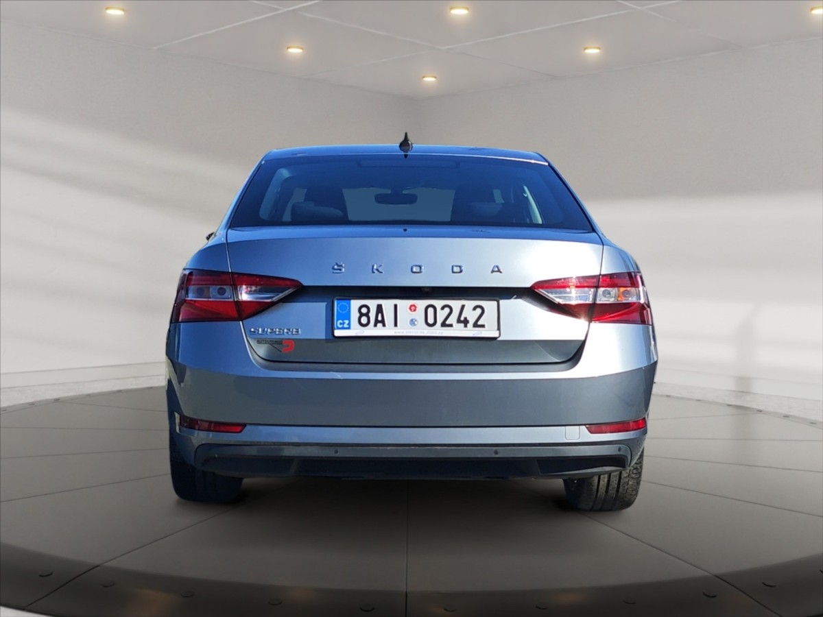 Škoda Superb