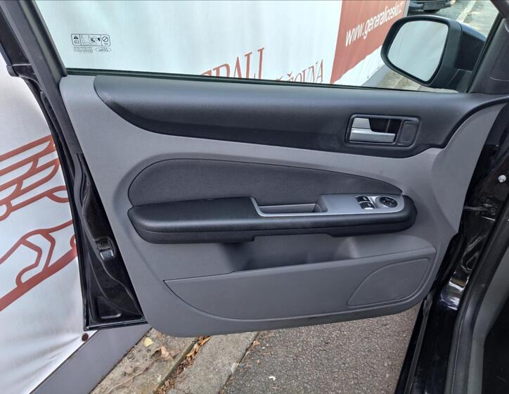 Ford Focus 15
