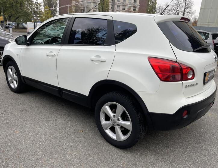 Nissan Qashqai 11