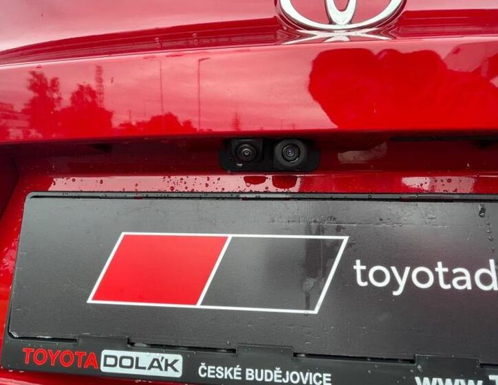 Toyota C-HR 13
