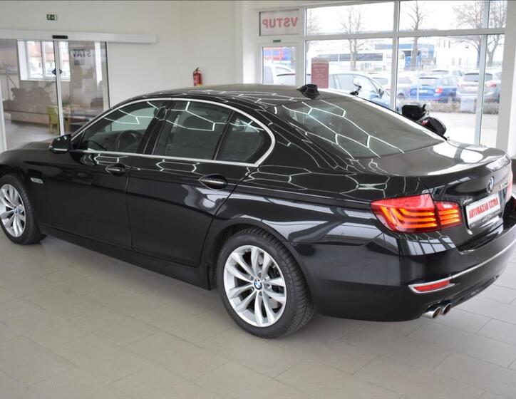 BMW Řada 5 8
