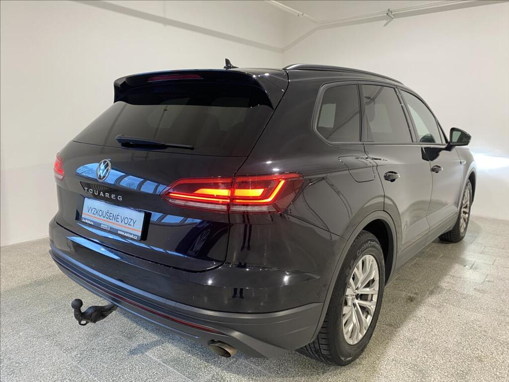 Volkswagen Touareg 2