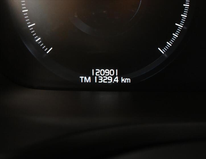 Volvo V60 14