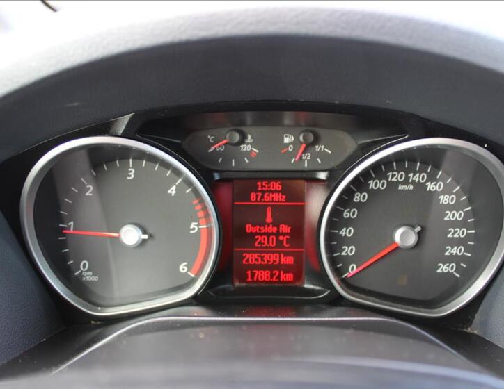 Ford Galaxy 15