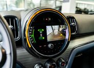 Mini Countryman 18
