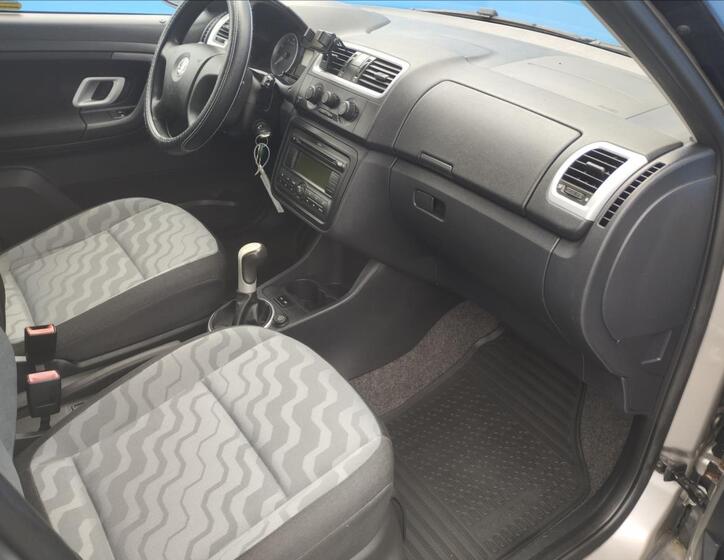 Škoda Roomster 7